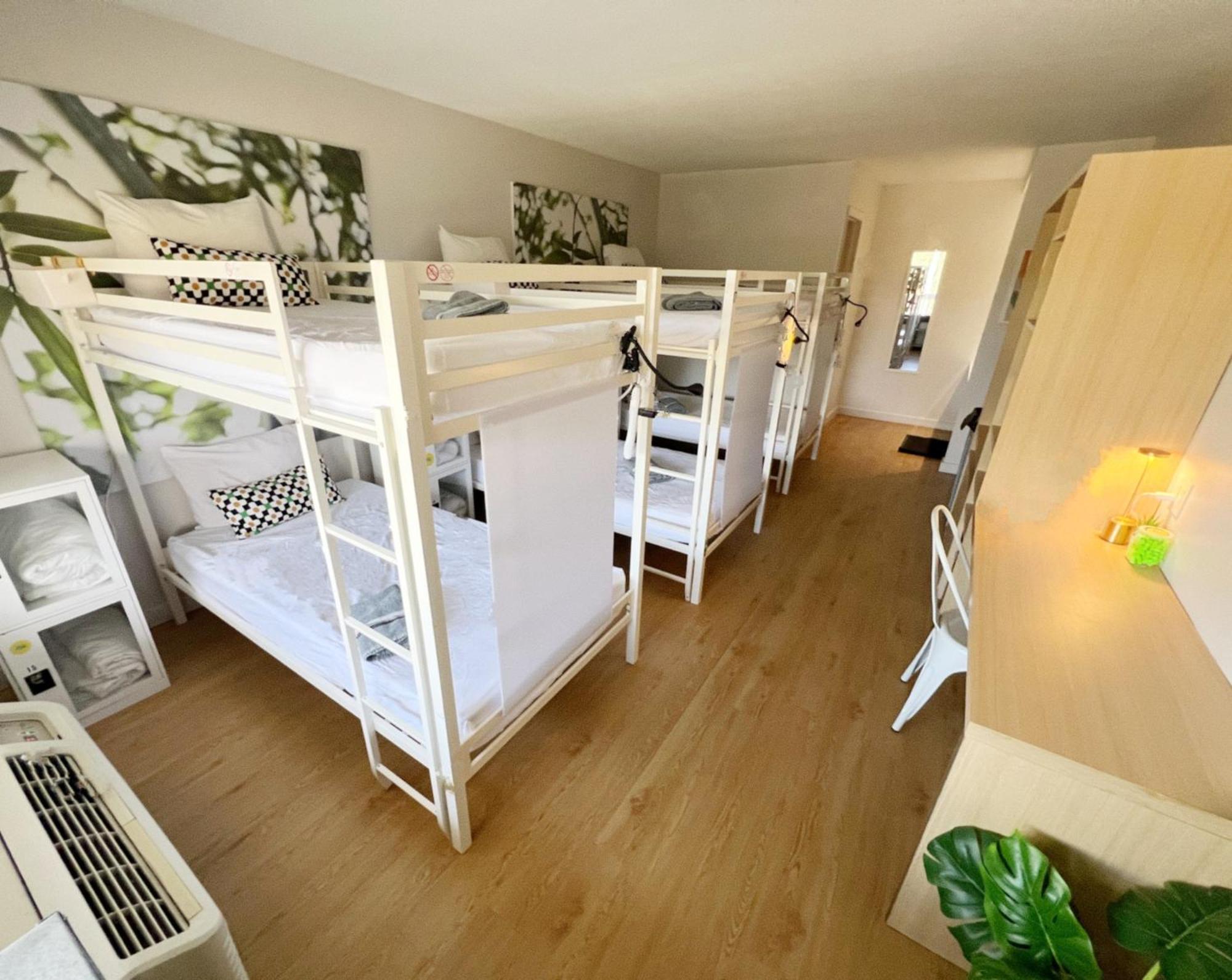 Bposhtels Orlando Hostel *